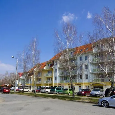 Aparthotel Bobita 3*
